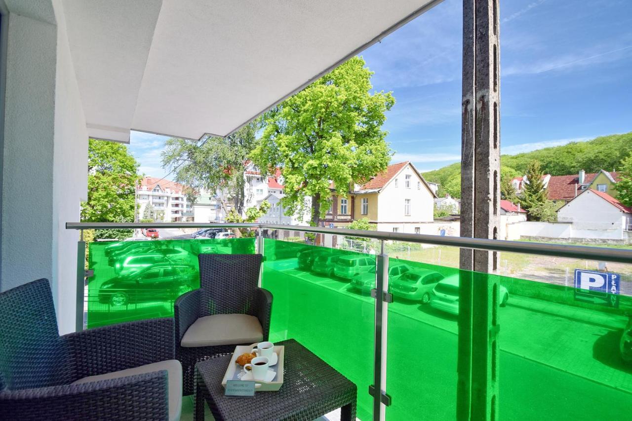 Sea-View Apartamenty Kolorowe Balkony Мендзиздрое Екстериор снимка